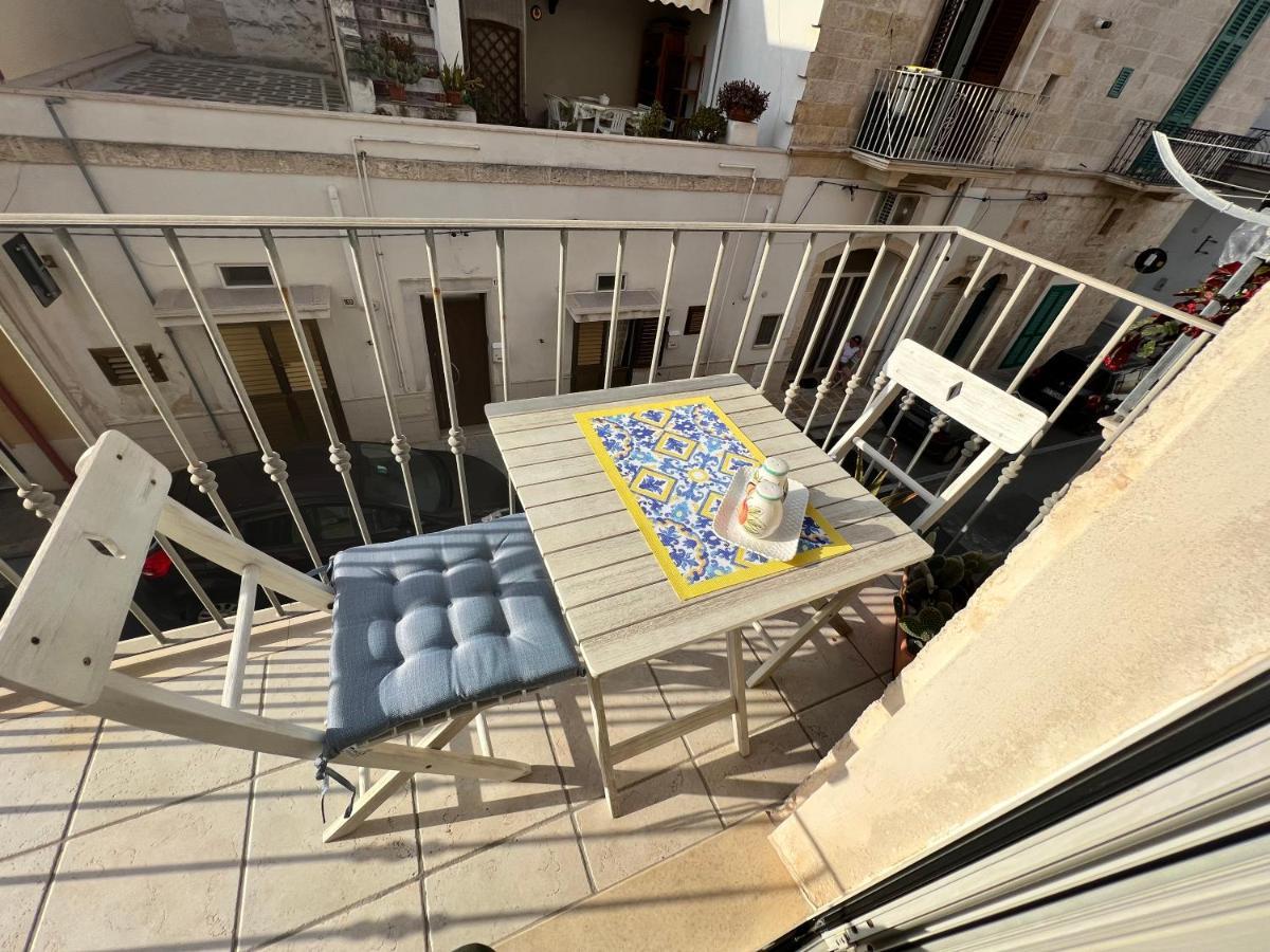 Вилла Donna Giulia Casa Vacanze Полиньяно-а-Маре Экстерьер фото