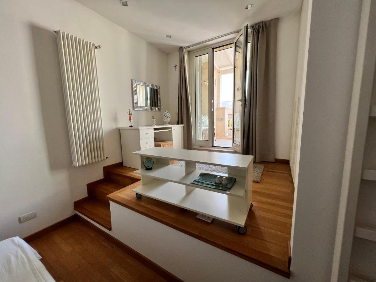 Вилла Donna Giulia Casa Vacanze Полиньяно-а-Маре Экстерьер фото